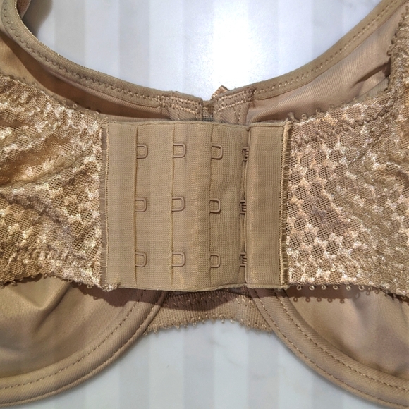 Chantelle C Magnifique Nouveau Minimizer Bra  / Chantelle Bra - Picture 5 of 10